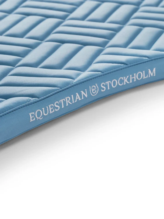 czaprak ujeżdżeniowy błękitny equestrian stockholm  (3).webp