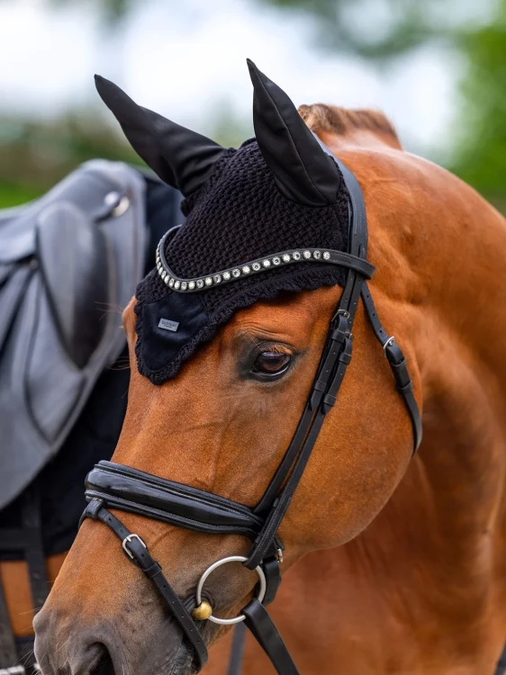 nauszniki czarne velvet Equestrian Stockholm  (1).webp