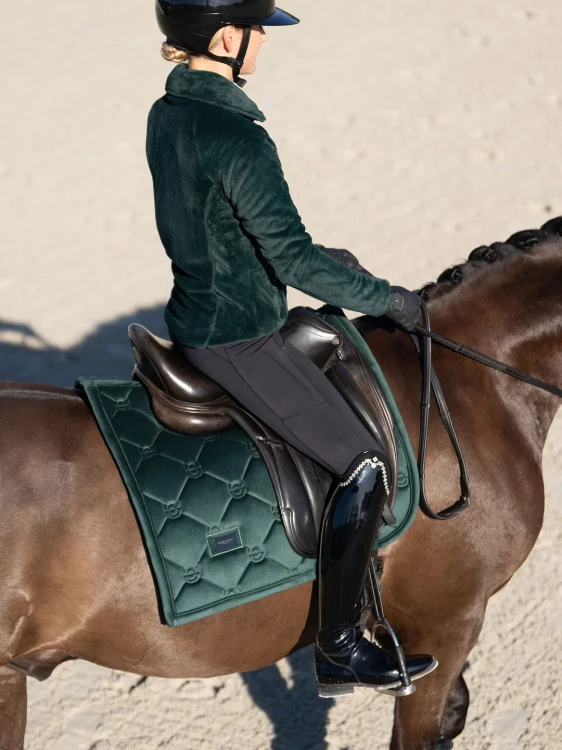 czaprak ujeżdżeniowy zielony sycamore velvet equestrian stockholm  (5).webp