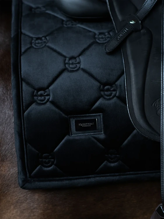czaprak black czarny velvet equestrian stockholm  (2).webp