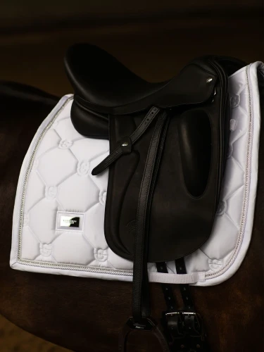 czaprak biały krzyształki equestrian stockholm  (1).webp