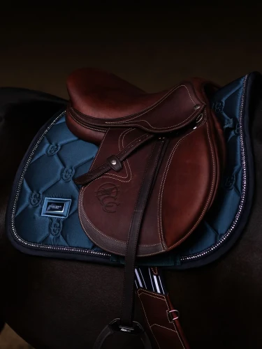 czaprak granatowy  kryształki skokowy equestrian stockholm  (2).webp