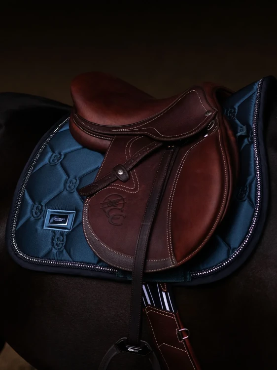czaprak granatowy  kryształki skokowy equestrian stockholm  (2).webp