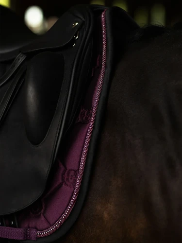 czaprak fioletowy ujeżdżeniowy equestrian stockholm kryształki  (2).webp