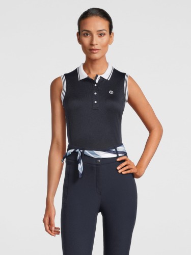 Minna_Navy_Front_2.jpg