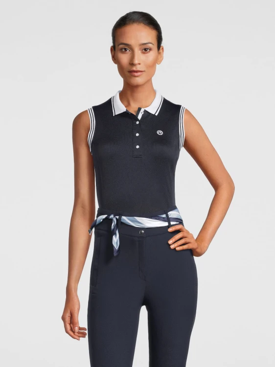 Minna_Navy_Front_2.jpg