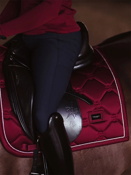 czaprak bordeaux-saddle-pad-dressage-equestrian-stockholm.webp