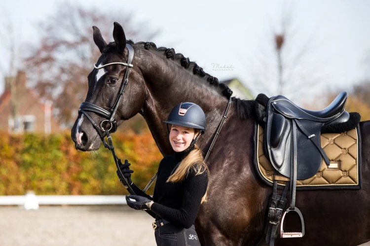 Czaprak Golden Brass Dressage Equestrian Stockholm  (5).JPG
