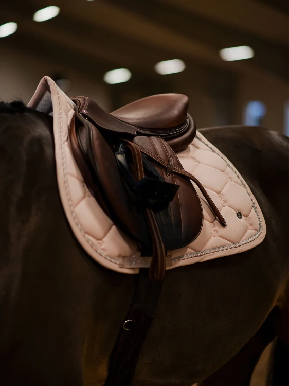 Czaprak Classi Lotus Pink Dressage PS of Sweden  (4).jpg