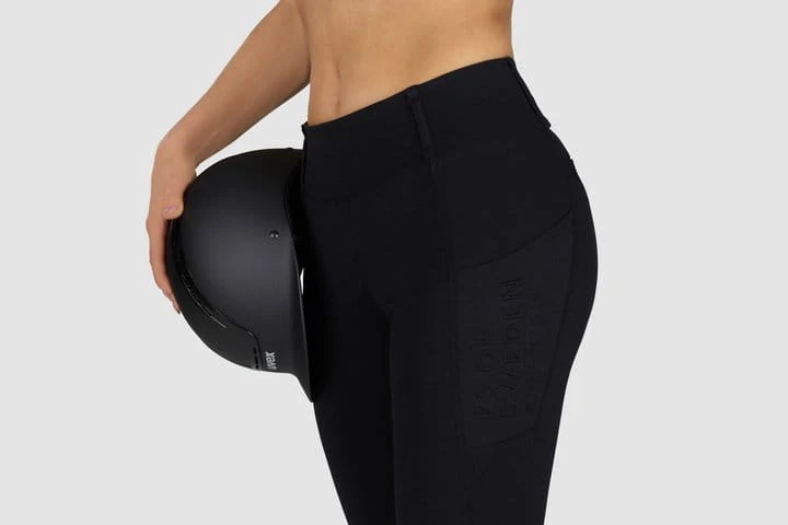 Breggins Alicia Onyx Black  (5).jpg