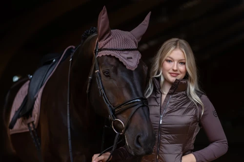 Nauszniki brązowe amaranth equestrian stockholm  (5).webp