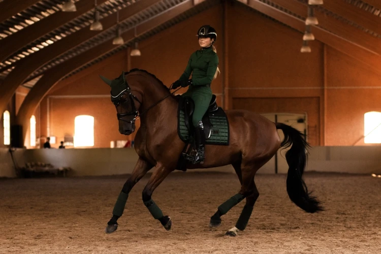 sportive-sycamore-green-czaprak ujeżdżeniowy equestrian stockholm  (5).webp