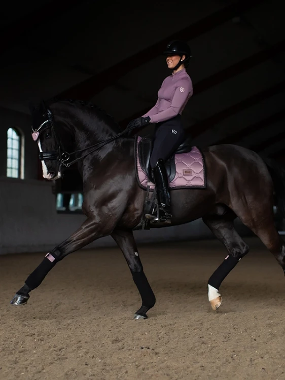 anemone-dressage czaprak ujeżdżeniowy equestrian stockholm  (4).webp