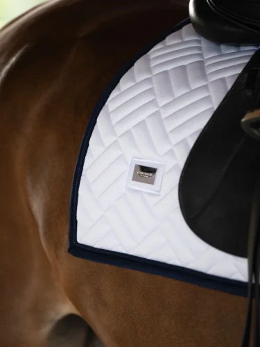 czaprak ujeżdżeniowy biały equestrian stockholm  (3).webp