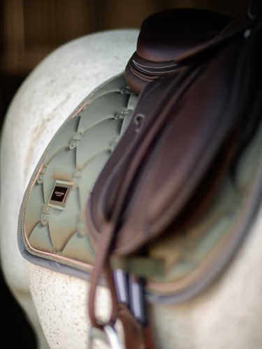 czaprak skokowy oliwkowy equestrian stockholm  (1).jpg