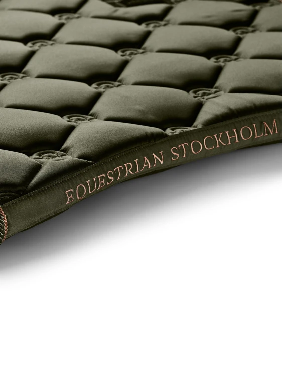 czaprak ujeżdżeniowy oliwkowy equestrian stockholm  (2).jpg