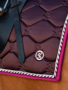 Czaprak Signature Plum Dressage PS of Sweden