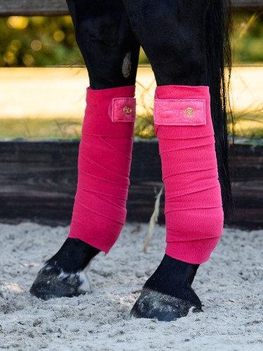 1430-035-327-Polos-Velvet-Monogram-327-Scarlet-Pink-DSC-7834-1500x2000.jpg