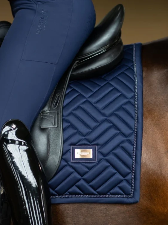 czaprak ujeżdżeniowy granatowy lagoon blush equestrian stockholm  (4).webp