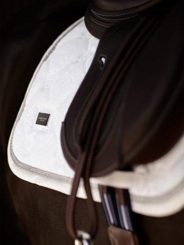 czaprak skokowy biały brokat timless white equestrian stockholm  (1).jpg