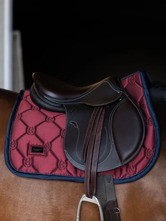 czaprak skokowy czerwony equestrian stockholm luxe  (2).webp