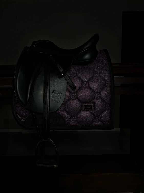czaprak ujeżdżeniowy purple glimmer equestrian stockholm  (3).jpg