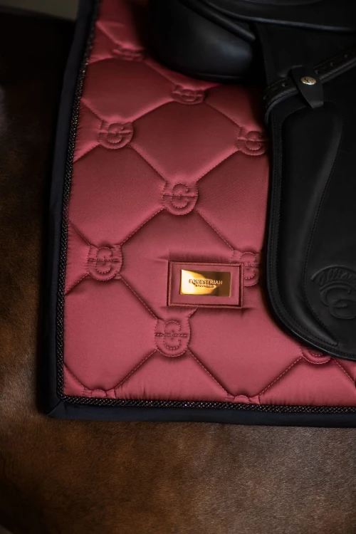 czaprak ujeżdżeniowy różowy equestrian stockholm  (8).jpg