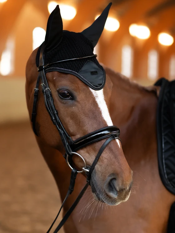 nauszniki modern black equestrian stockholm  (5).webp