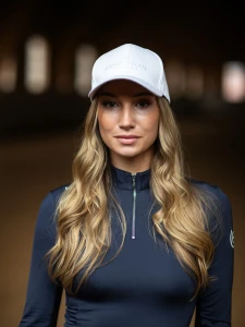 Czapka White Equestrian Stockholm 