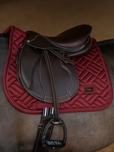 czaprak skokowy bordowy equestrian stockholm  (1).webp
