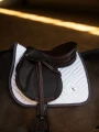 jump-modern-white-dark-violet.webp
