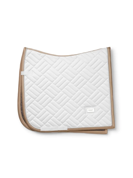 czaprak ujeżdżeniowy biały beżowy equestrian stockholm  (1).webp
